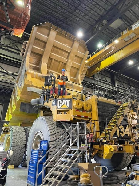 Jean - SkelStart - Caterpillar F793 V16 85L Engine