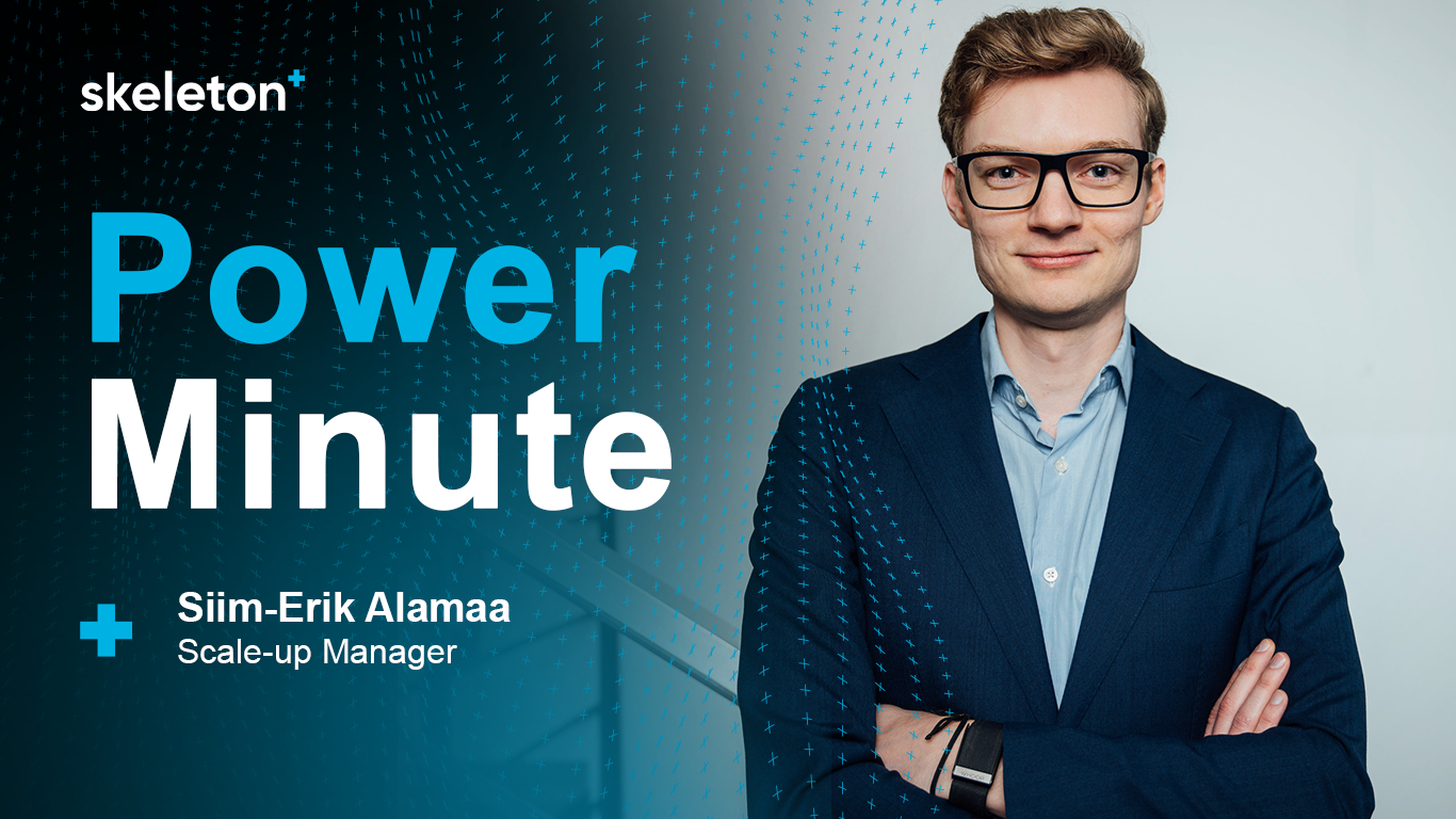 Curved Graphene in Supercapacitors